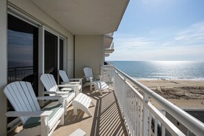 Property grounds - Gateway Grand 804, coastal decor and elegance (Ocean City)