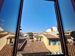 Apartment, City View | Interior - Rustic-Chic Loft by the Duomo (Florence)