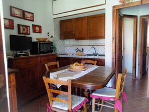 Dining - Casa Mediterranea by Gmb Holidays (Cannigione)