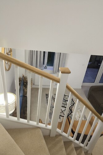 Runcorn Retreat - 3 Bedroom Cozy House