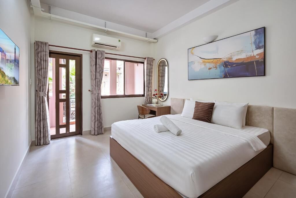 Estúdio, sacada, vista para a cidade