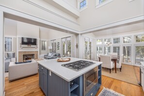 Interior - Watersound Beach 30A - 7 Mins To Beach - Resort Pool - Private Gated Community (Inlet Beach)