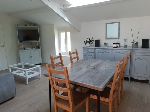 Le nid de la clairière, renovated country house in a quiet, wooded hamlet