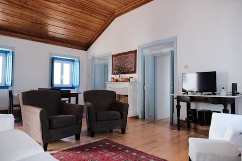 Alexandre House