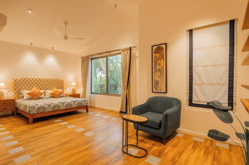 Deluxe Villa | Iron/ironing board, free WiFi