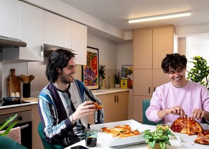 Dining - Student Only Ensuite at Station court (London)