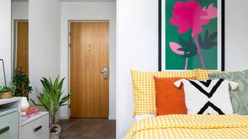 Classic Single Room | Free WiFi