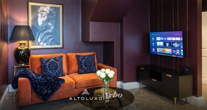 Premium 2BD|Stylish Home|Couples|Profess|Small Groups|Parking