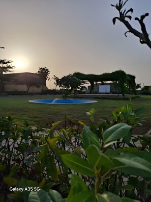 Property grounds - Rosastays Kutch (Mathak)