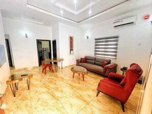 Apartemen Deluks, balkon | Area keluarga