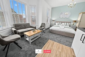 Desk, WiFi - Burnham-on-sea | Luxury | Couples | Contractors (Somerset)