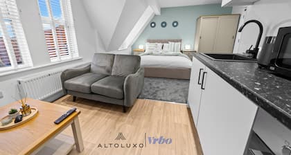 Burnham-on-sea | Warm, Bright Ensuite Room | Ideal for Couple | Contractors Stay