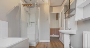Hair dryer - LAST MIN DISCOUNT|Central Gem|Parking|Families (Hotwells)