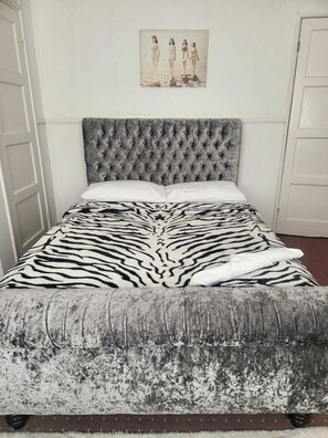 Gemeinsamer Schlafsaal, 1 Schlafzimmer