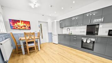 Microwave, oven, stovetop, coffee/tea maker