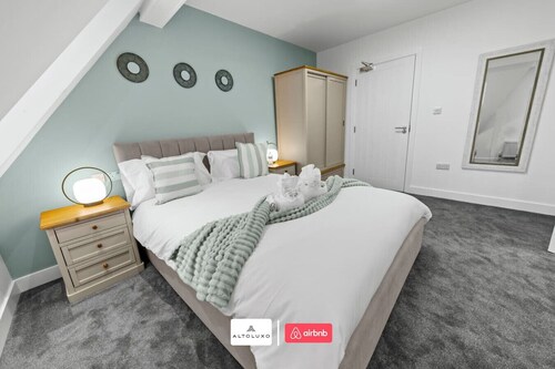 Burnham-on-sea | Luxury | Couples | Contractors