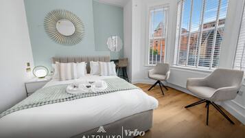 1 bedroom, desk, free WiFi, bed sheets