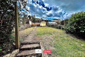 Property grounds - LAST MIN DISCOUNT|Contractors|Families|Parking (South Gloucestershire)