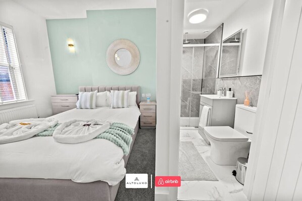 Desk, WiFi - Burnham-on-sea | Luxury | Couples | Contractors (Somerset)