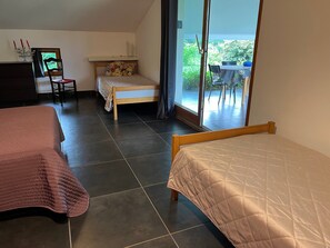 Room - Gite La Petite Maison mazere – Peaceful Retreat in the Ariège Countryside (Mazères)
