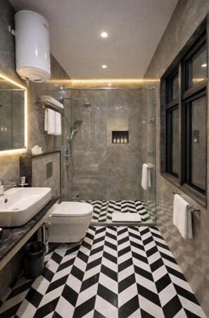 Bathroom - Narayana Grand Hotel (New Delhi)