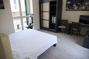 1 bedroom, WiFi, bed sheets - Viscuso House At Cyclops No. 5 (Aci Castello)