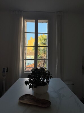 Interior - Chez Massy, in the heart of the city! (Hyères)