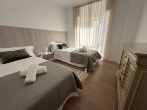 2 bedrooms, iron/ironing board, free WiFi, bed sheets - Apartamento Don José 2D (Malaga)