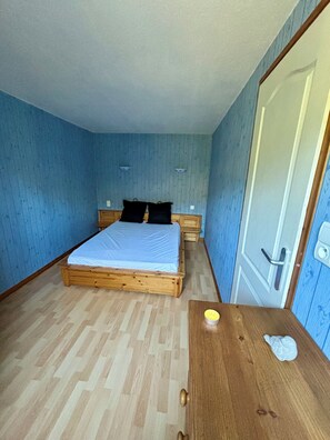 Room - Vrbo Property (Marignac)