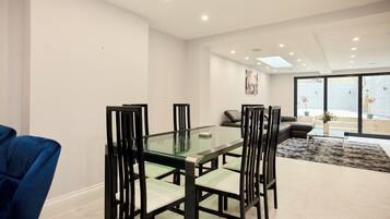 Nhà | Khu ăn uống