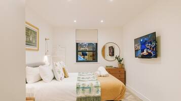 Desk, iron/ironing board, free WiFi, bed sheets