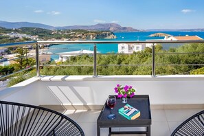 Property grounds - Villa Karga (4 bedroom villa) (Almyrida)