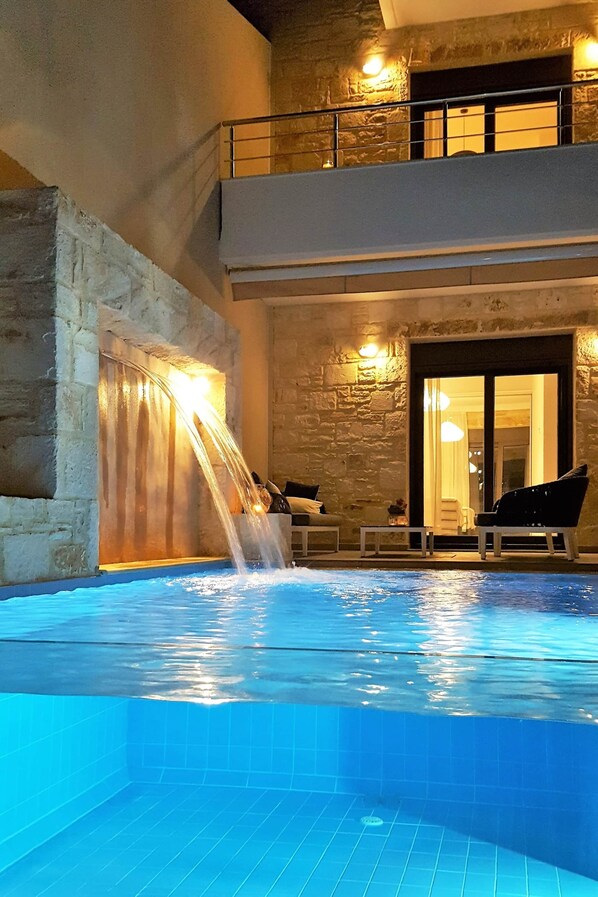 Pool - Villa Nova (2 bedroom villa) (Almyrida)