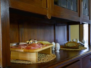 Alimentos y bebidas