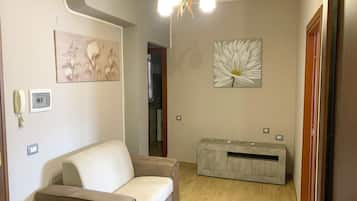 Appartement, 2 chambres, balcon | Coin séjour