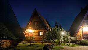 Exterior - House Ana - Runolist Mountain Resort - 3 Chalets with pool & spa near Risnjak (Crni Lug)