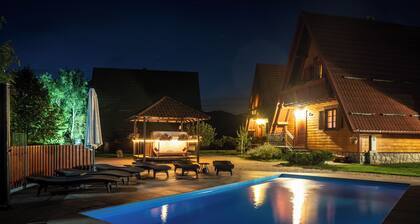 House Mountain Resort - 3 Chalets with pool & spa near Risnjak , Gorski kotar
