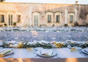 Outdoor banquet area - La Casina - Historic elegance and modern comfort in the heart of Tuscany (San Pietro In Lama)