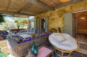 Outdoor dining - Country House by the Sea - Tranquility and Sea in the Maritime Countryside (Marittima Lecce)