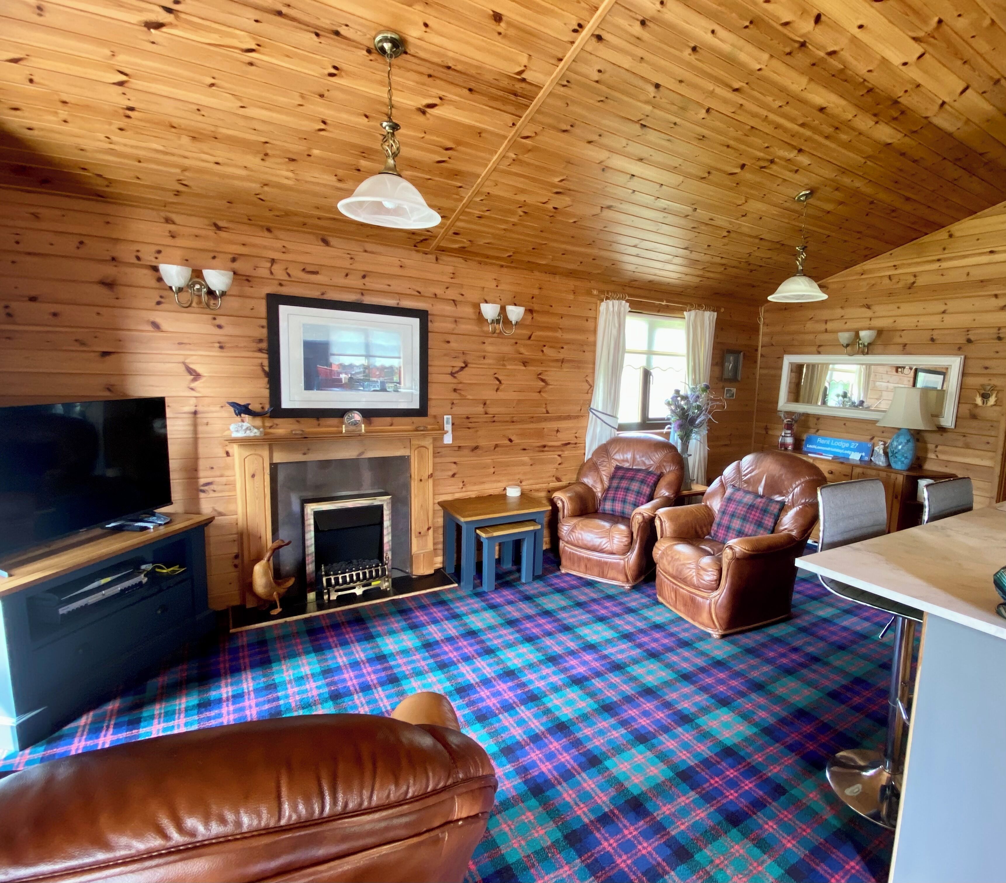 Cabin, 2 Bedrooms | Living area