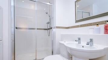Shower, towels
