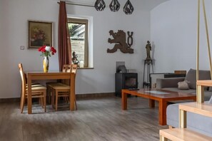 Apartamento, no fumadores, vistas al patio | Zona de estar