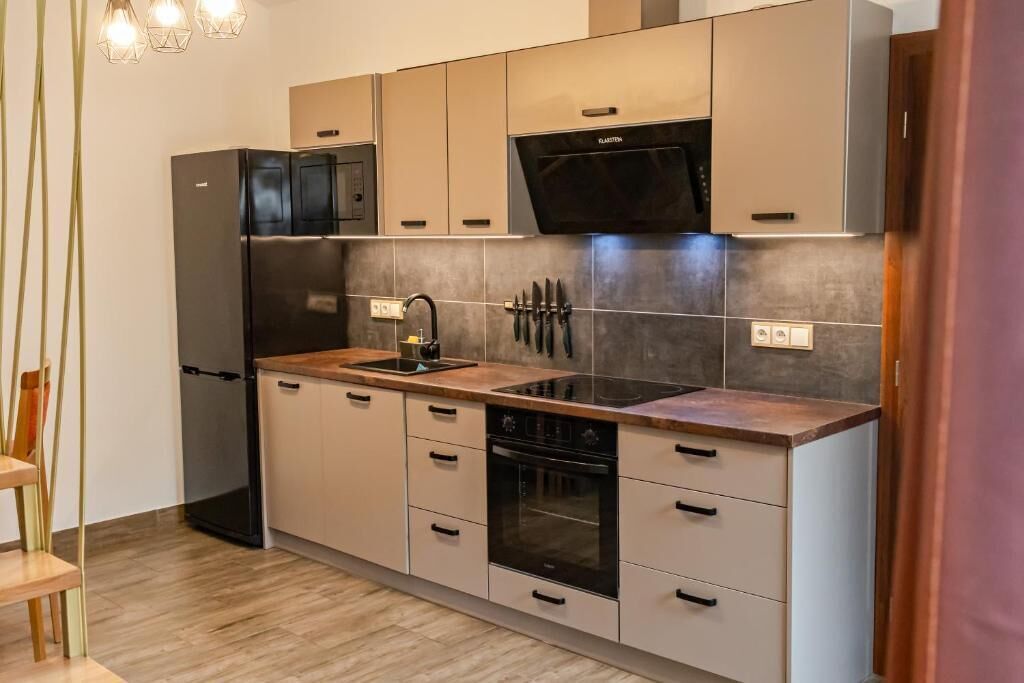 Lejlighed - ikke-ryger - udsigt til gårdsplads | Privat køkken