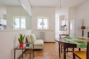 Dining - Vrbo Property (Lecce)
