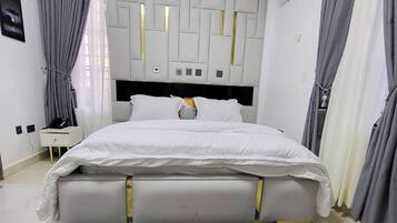 Habitación familiar, balcón, vistas a la ciudad