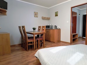 Family Studio | Free WiFi