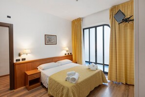 Room - Bed and Breakfast H Pompeii Ruiins - Standard Double Room 6 (Pompei)