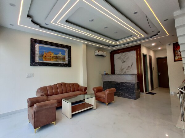 Hotel Kalra 300 Mtr From Golden Temple - Amritsar