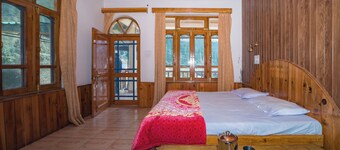 Forest Rest House Barot