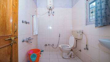 Deluxe Double Room | Bathroom